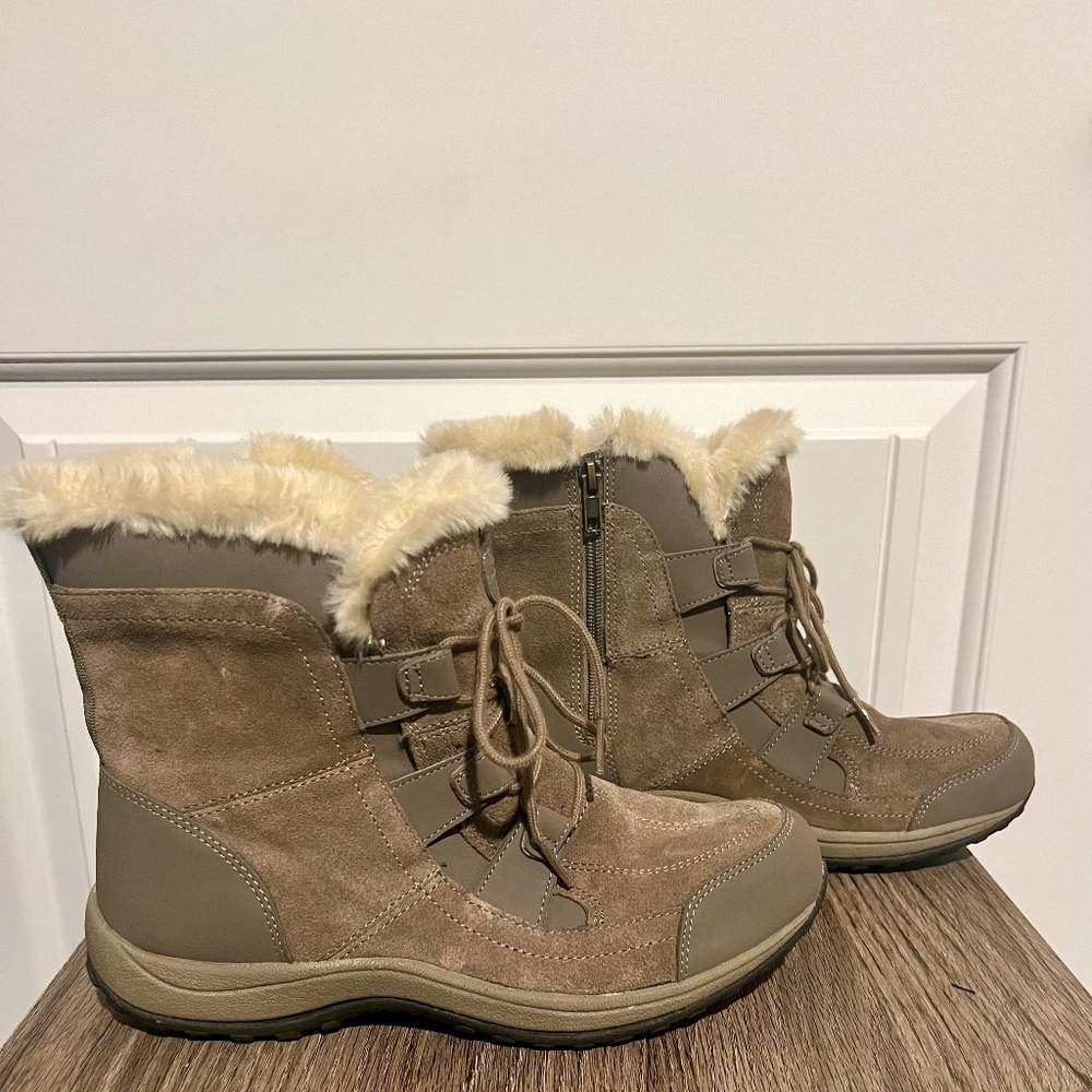Brown Easyspirit Boots